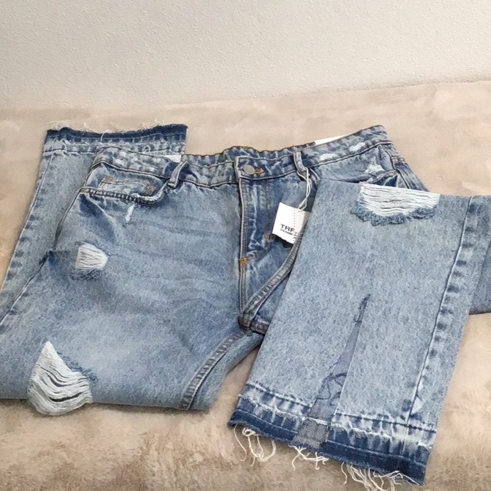 🆕 ZARA “Trafaluc” Classic Frayed Straight Leg High Rise Jeans